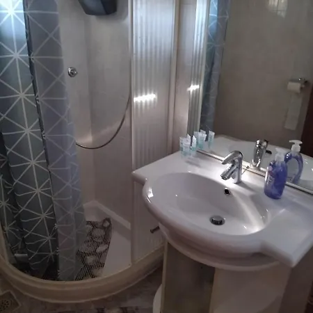 Apartmani San * Grebastica